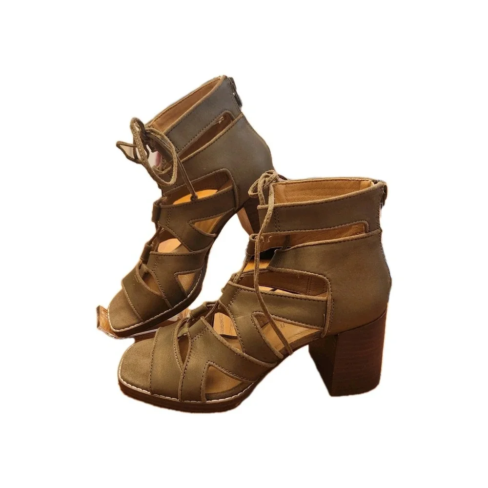 Crown Vintage Danny Green Suede Gladiator‎ Sandals Stacked Heel Booties size 7M